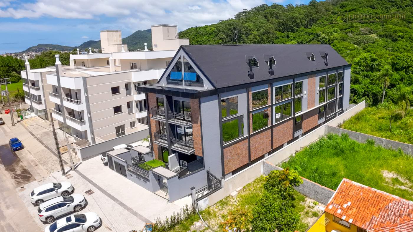 Apartamento para Venda, em Florian�polis, bairro Ingleses do Rio Vermelho, 3 dormit�rios, 1 banheiro, 1 su�te, 2 vagas