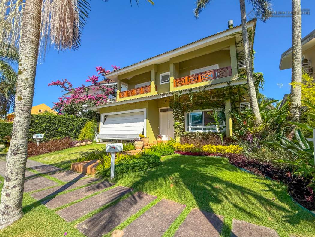 Casa para Venda, em Florian�polis, bairro Jurer� Internacional, 3 dormit�rios, 4 banheiros, 3 su�tes, 4 vagas