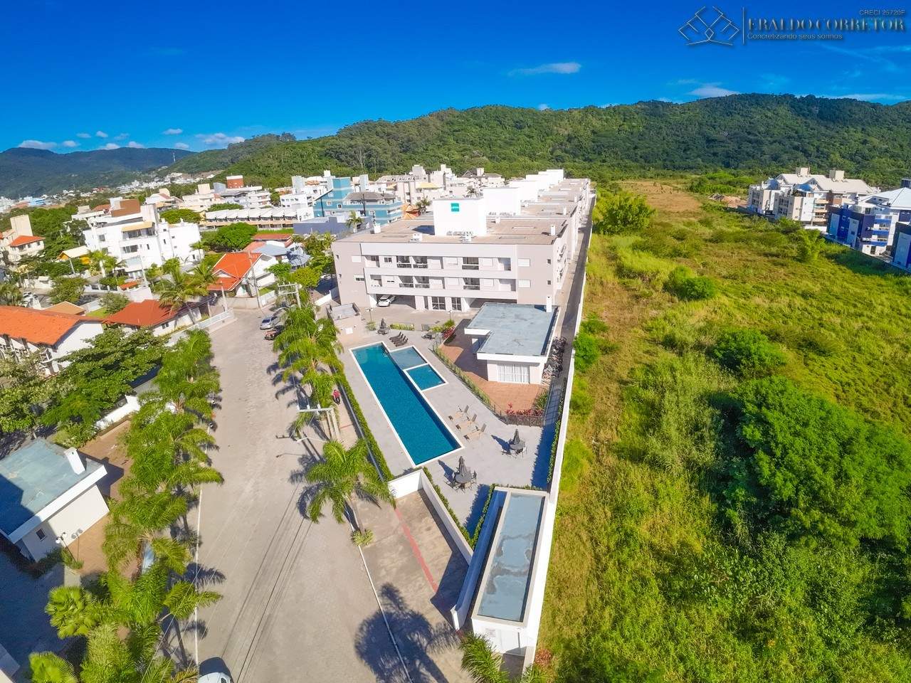 Apartamento para Venda, em Florian�polis, bairro Ingleses do Rio Vermelho, 2 dormit�rios, 2 banheiros, 1 su�te, 2 vagas