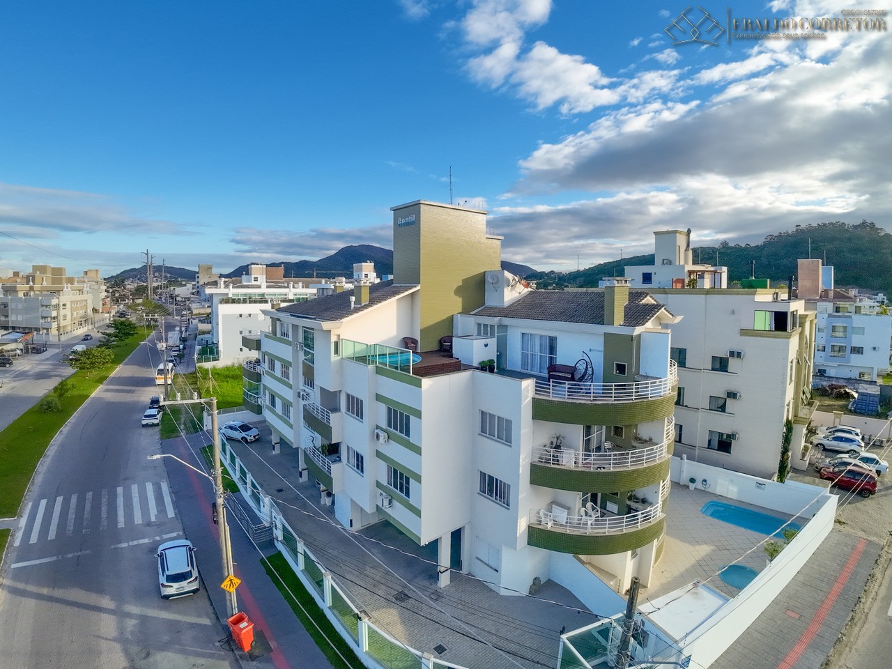 Apartamento para Venda, em Florian�polis, bairro Ingleses do Rio Vermelho, 2 dormit�rios, 2 banheiros, 1 su�te, 1 vaga