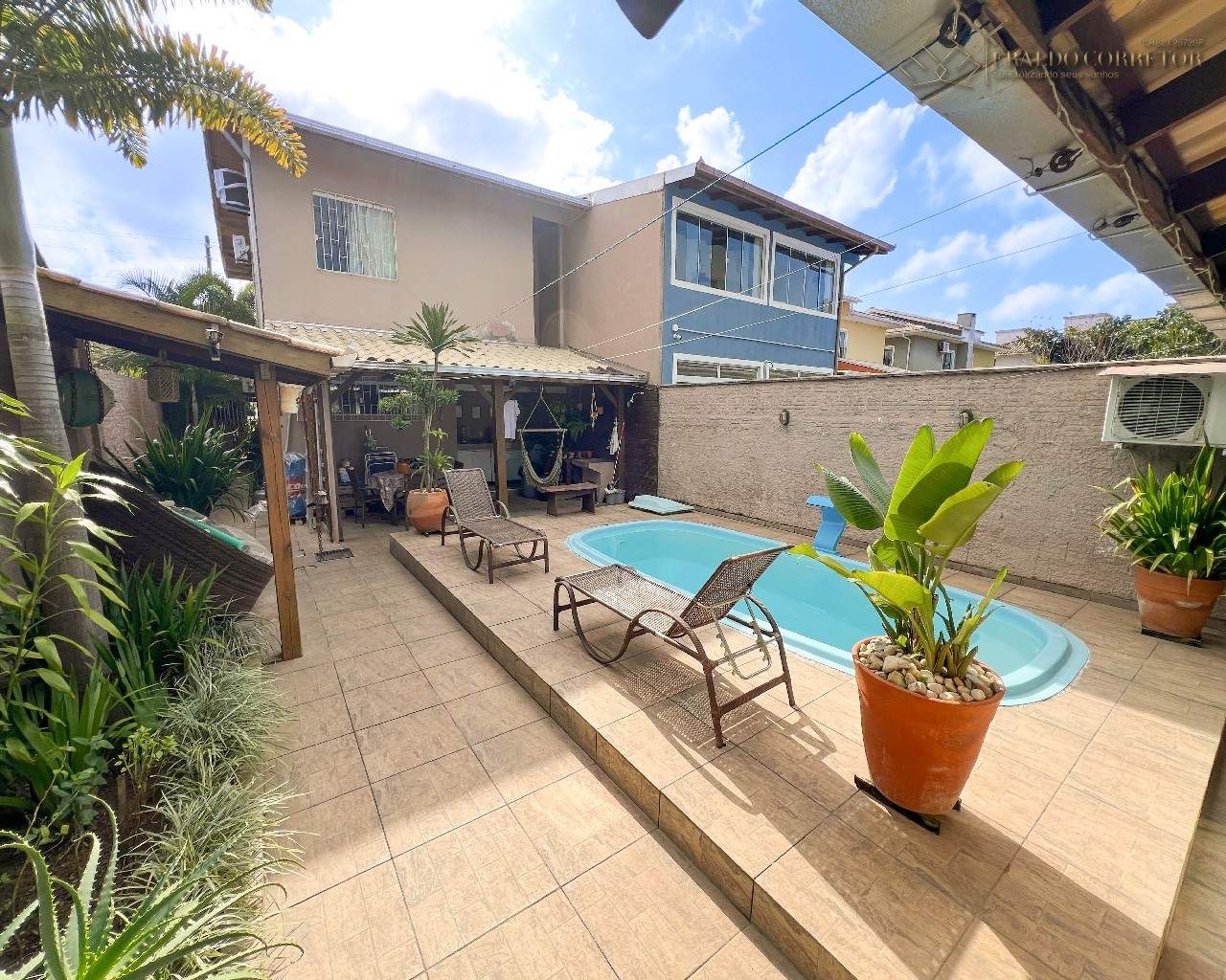 Casa para Venda, em Florian�polis, bairro S�o Jo�o do Rio Vermelho, 3 dormit�rios, 3 banheiros, 1 su�te, 2 vagas