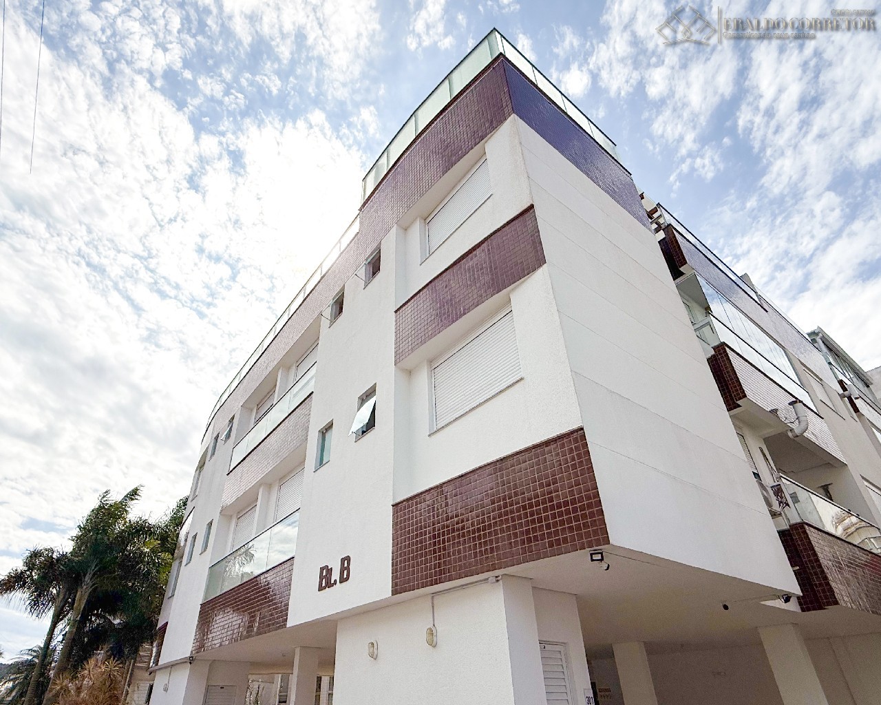 Apartamento para Venda, em Florian�polis, bairro Ingleses do Rio Vermelho, 3 dormit�rios, 2 banheiros, 1 su�te, 1 vaga