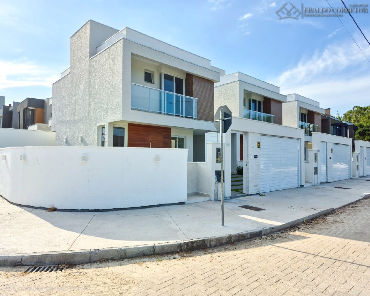 Casa para Venda, em Florian�polis, bairro Ingleses do Rio Vermelho, 3 dormit�rios, 1 banheiro, 1 su�te, 2 vagas