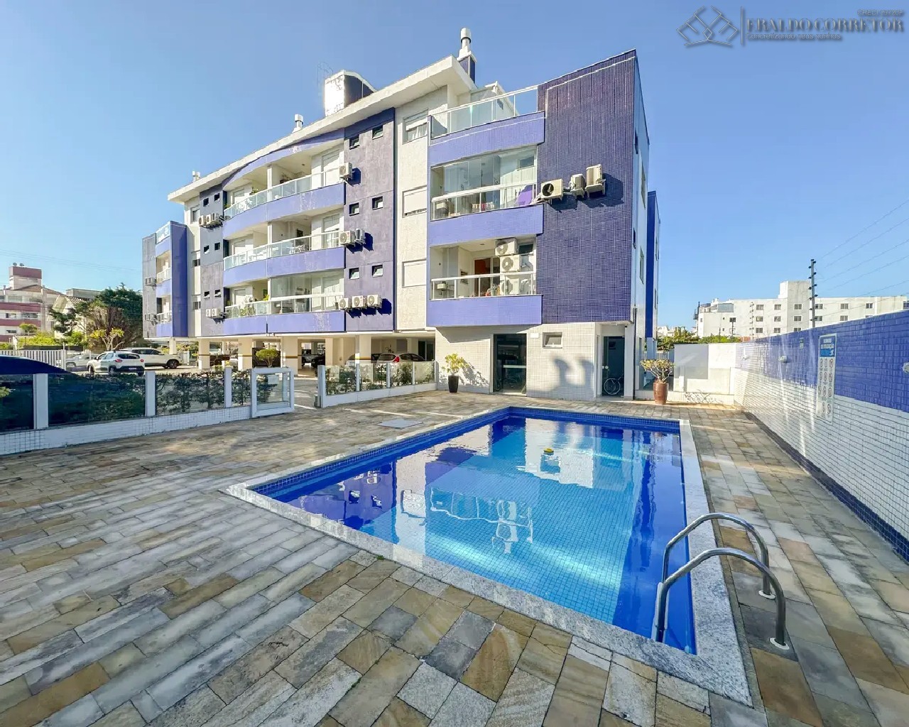 Apartamento para Venda, em Florian�polis, bairro Ingleses do Rio Vermelho, 2 dormit�rios, 2 banheiros, 1 su�te, 1 vaga
